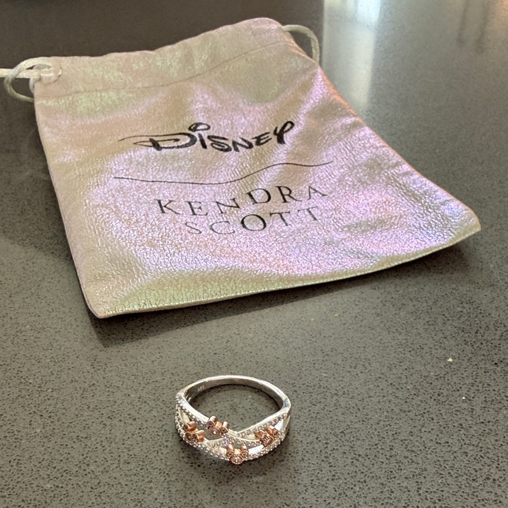 Kendra Scott Silver Ring with Rose Gold Disneyland Resort Ring size 10